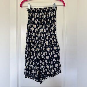 Navy with Daisy Print Tube Top Romper with Pom Pom Detailing. Size large.